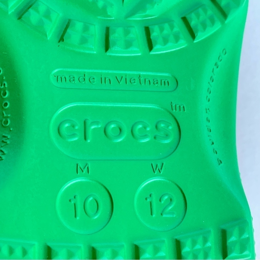 Disney Christmas New Mickey Holiday Crocs Clog Size 12 - Picture 6 of 8